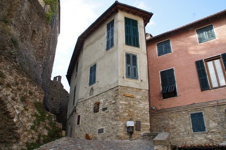 Apricale