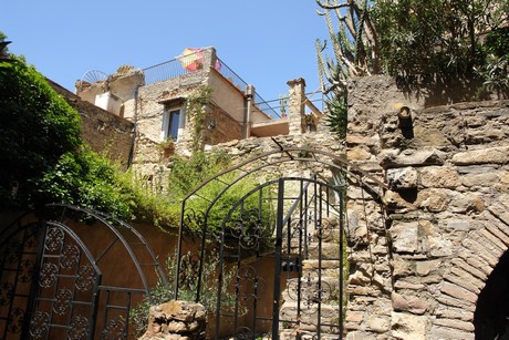 bussana-vecchia