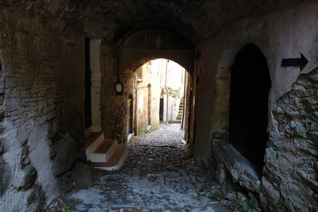 bussana-vecchia