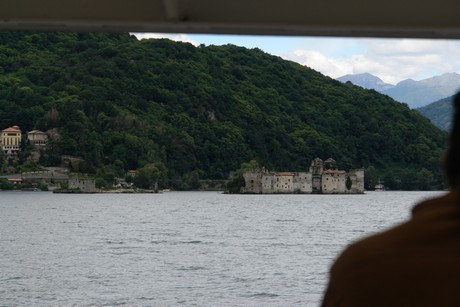 cannero-riviera-faehre