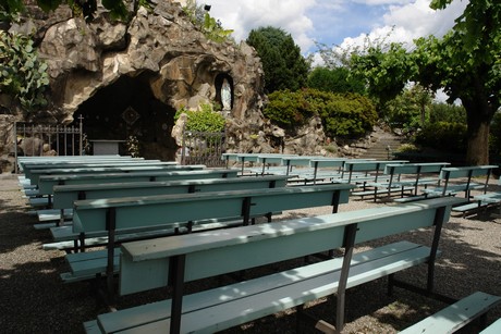 cannero-riviera-kirche