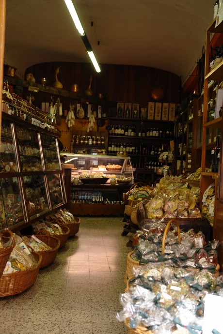 cannobio-shopping