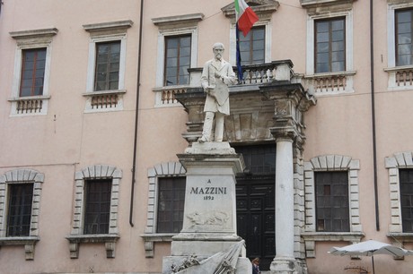carrara