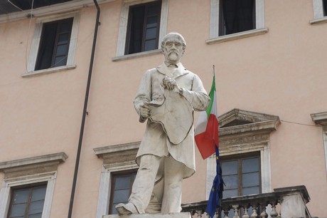 carrara