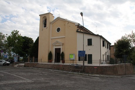 gabicce-monte-kirche