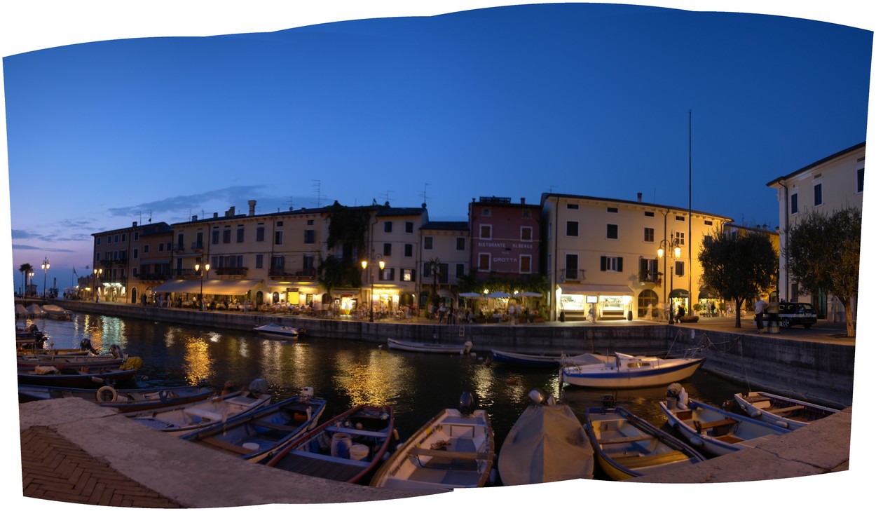 Lazise bei Nacht