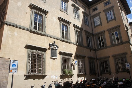 lucca