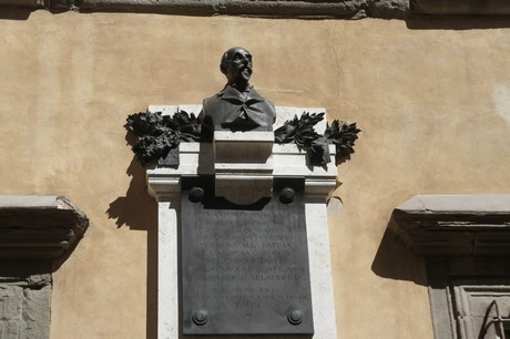 lucca