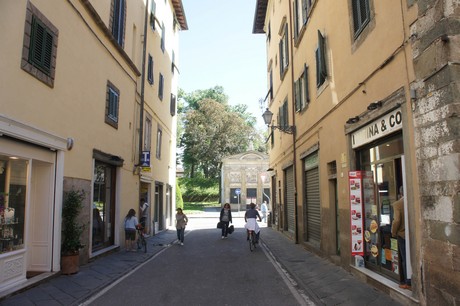 lucca