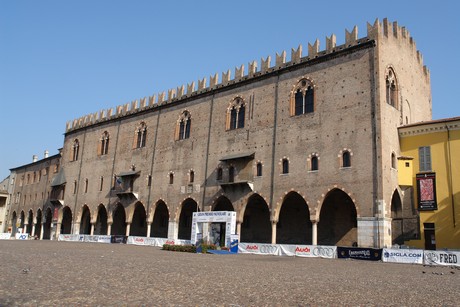 piazza-sordello