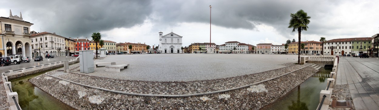 Palmanova