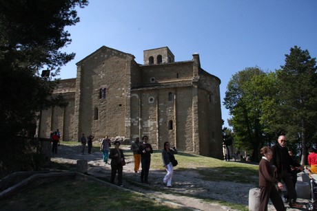 san-leo-kathedrale