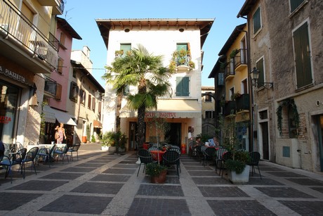 torri-del-benaco