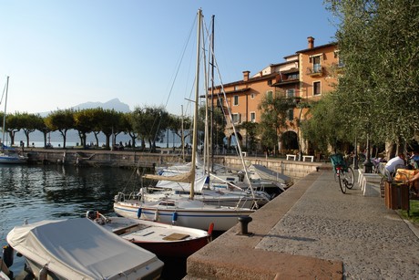 torri-del-benaco