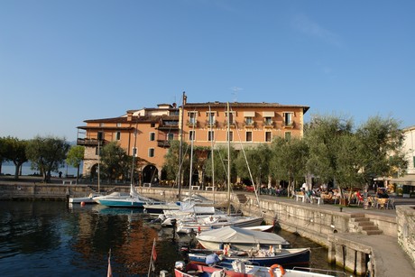 torri-del-benaco