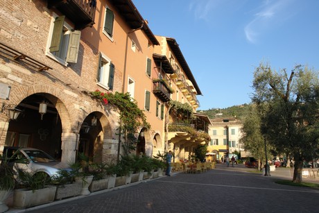 torri-del-benaco