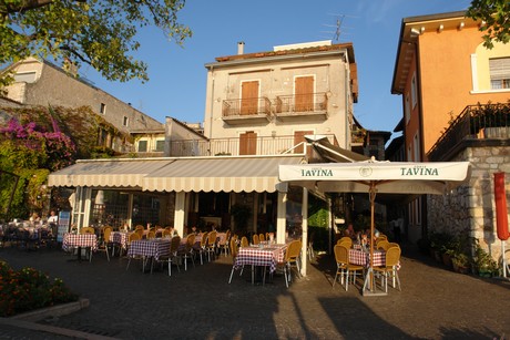 torri-del-benaco