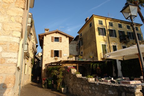 torri-del-benaco