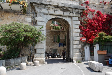 ventimiglia-altstadt